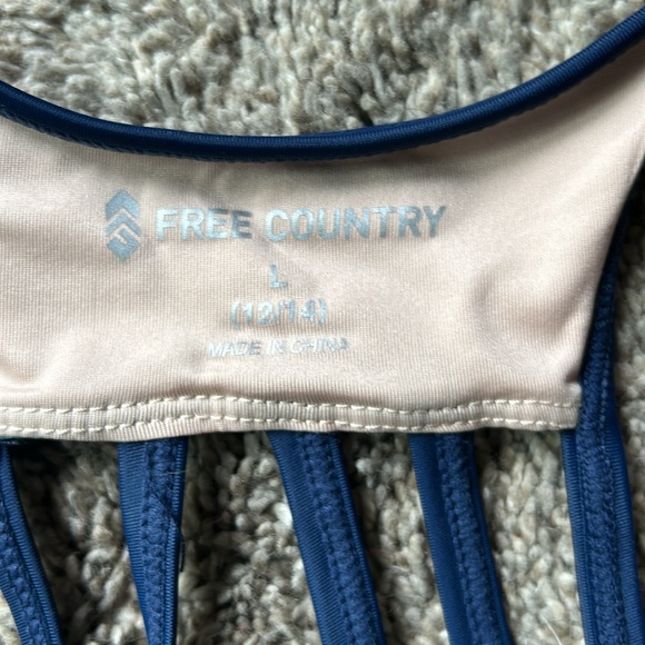 Swimsuit top tankini free country size large - Picture 3 of 4